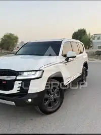 2025 Toyota LAND CRUISER