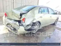 2005 Toyota AVALON