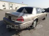 2005 Ford CROWN