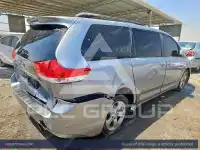 2011 Toyota SIENNA