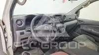 2015 Nissan Urvan
