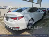 2022 Lexus ES300