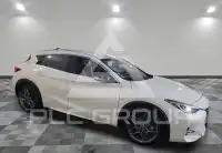 2017 Infinity Q30