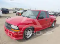 2000 Chevrolet S10 фото