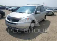 2004 Toyota SIENNA photo