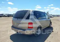 2005 KIA Sedona фото