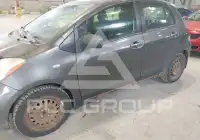 2009 Toyota YARIS фото