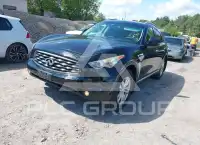 2010 Infinity FX35 фото