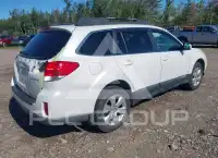 2010 Subaru Outback photo