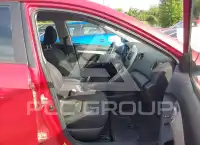 2010 Pontiac VIBE photo