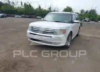 2010 Ford FLEX photo