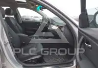 2011 BMW 330 photo