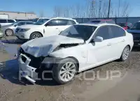 2011 BMW 330 photo