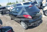 2011 Mazda 2 photo
