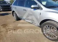 2011 Lincoln MKX photo