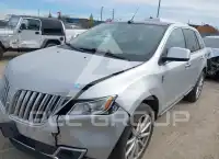 2011 Lincoln MKX photo