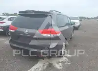 2011 Toyota SIENNA фото