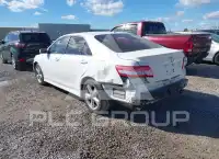 2011 Toyota CAMRY фото