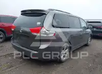 2011 Toyota SIENNA фото