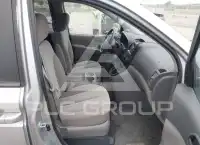2011 KIA Sedona фото