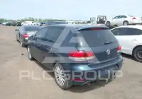 2011 Volkswagen GOLF photo