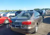 2011 Volkswagen JETTA фото