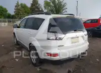 2012 Mitsubishi OUTLANDER photo