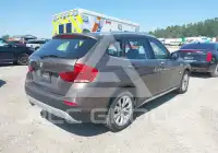 2012 BMW X1 фото
