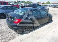 2012 Honda CIVIC фото