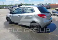 2012 Mazda 2 фото