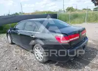 2012 Lincoln MKZ photo