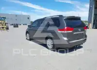 2012 Toyota SIENNA фото