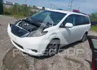 2012 Toyota SIENNA фото