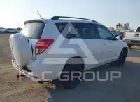 2012 Toyota RAV4 фото