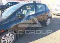 2012 Toyota YARIS фото