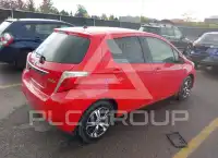 2012 Toyota YARIS фото