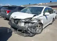 2012 Toyota SIENNA фото