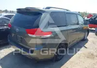 2012 Toyota SIENNA фото