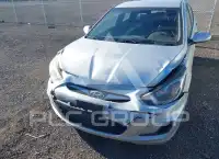 2012 Hyundai Accent фото