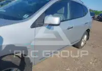 2013 Nissan ROGUE photo