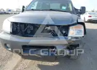 2013 Nissan TITAN фото