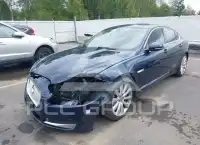 2013 Jaguar XF фото