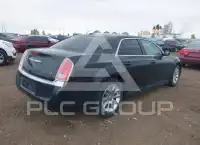 2013 Chrysler 300 photo