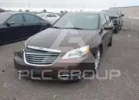 2013 Chrysler 200 фото