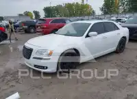 2013 Chrysler 300 фото