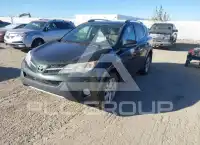 2013 Toyota RAV4 photo