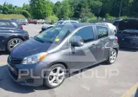 2013 Toyota YARIS фото