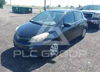 2013 Toyota YARIS фото
