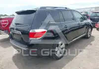 2013 Toyota Highlander фото