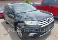 2013 Toyota Highlander фото